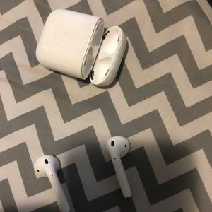 Apple air pods